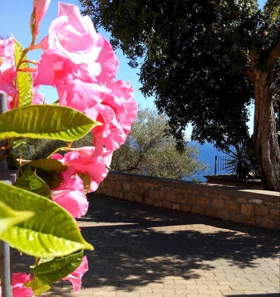 سانتا ماريا نافاريز Ostello Bellavista المظهر الخارجي الصورة